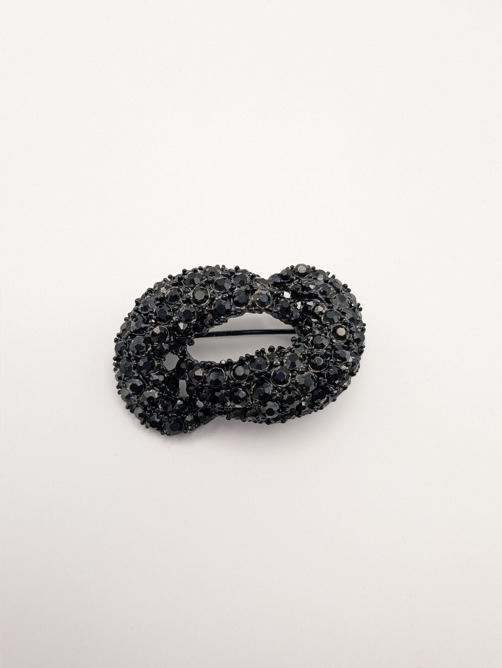 Vintage Signed ART Designer Arthur Pepper Black Rhinestone Metal Oval Brooch